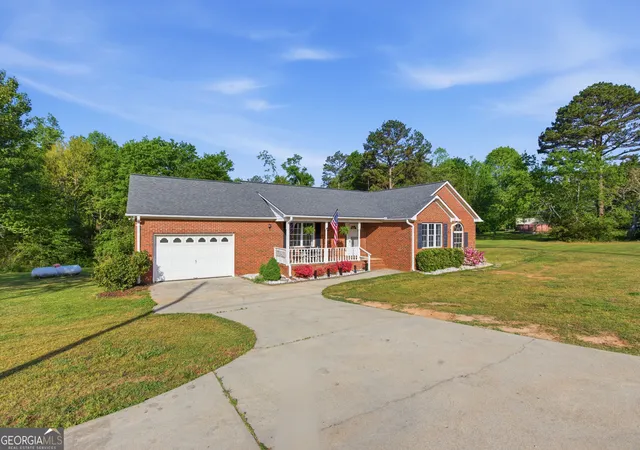 Photo 1 of Single family home for sale at 260 Brookhaven Cir, Toccoa, GA 30577 | MLS# 10733600 | Listing updated on 2026-09-24