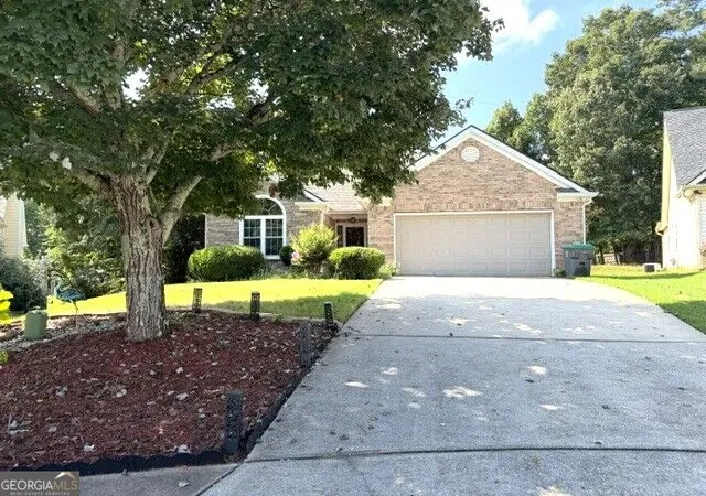 Photo 2 of Single family home for sale at 1102 Strath Clyde Way, Mcdonough, GA 30253 | MLS# 10839014 | Listing updated on 2026-09-28