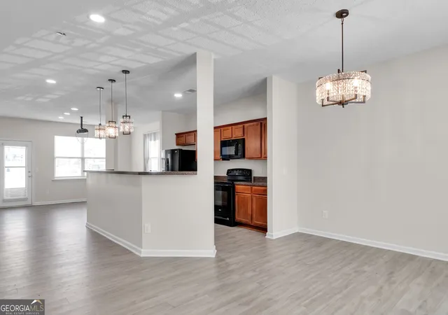 Photo 3 of Townhouse for sale at 2039 Bayrose Cir, Atlanta, GA 30344 | MLS# 10837579 | Listing updated on 2026-09-15