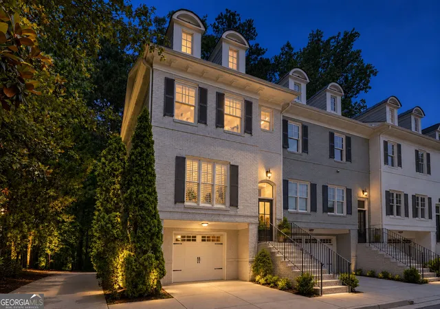 Photo 1 of Townhouse for sale at 402 Wade Crk Rd, Alpharetta, GA 30009 | MLS# 10775614 | Listing updated on 2026-09-29