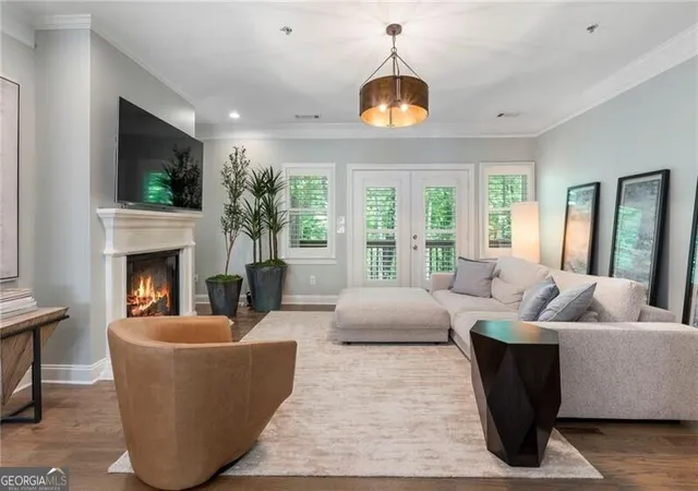 Photo 3 of Townhouse for sale at 402 Wade Crk Rd, Alpharetta, GA 30009 | MLS# 10775614 | Listing updated on 2026-09-29
