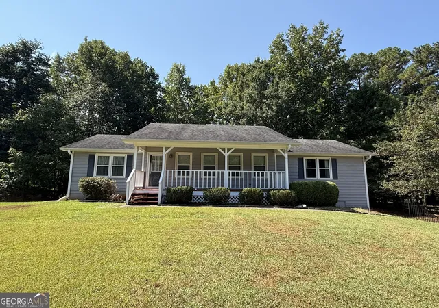 Photo 1 of Single family home for sale at 5011 Apple Orchard Ln, Canton, GA 30115 | MLS# 10841869 | Listing updated on 2026-09-08