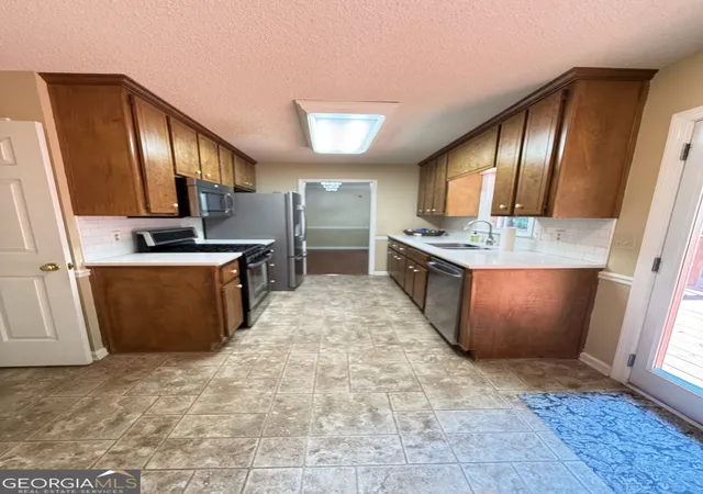 Photo 3 of Single family home for sale at 5011 Apple Orchard Ln, Canton, GA 30115 | MLS# 10841869 | Listing updated on 2026-09-08