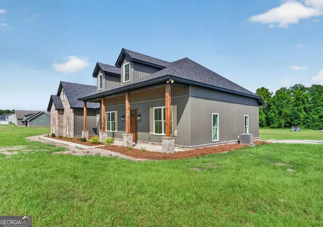 Photo 3 of Single family home for sale at 3634 Highway 121, Blackshear, GA 31516 | MLS# 10837397 | Listing updated on 2026-09-15