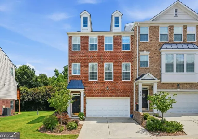 Townhouse for sale at 3837 Chattahoochee Summit Dr Se, Atlanta, GA 30339 | MLS# 10797049