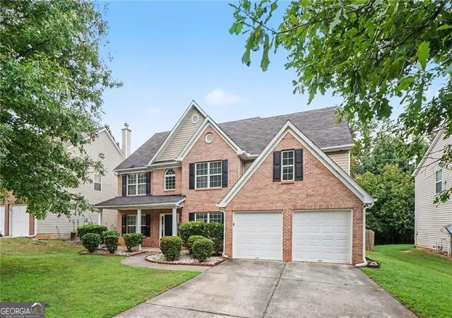 Photo 2 of Single family home for sale at 4043 Roxberry Hill Ln, Buford, GA 30518 | MLS# 10827780 | Listing updated on 2026-09-24