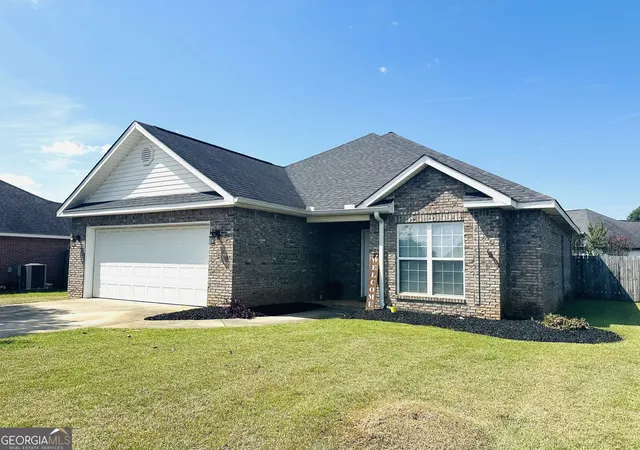 Photo 2 of Sale Pending at 105 Ritz Ln, Perry, GA 31069 | MLS# 10847668 | Listing updated on 2026-09-29