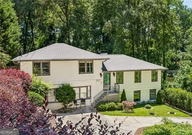 Photo 4 of Single family home for sale at 3131 Dale Dr NE, Atlanta, GA 30305 | MLS# 10844237 | Listing updated on 2026-09-11