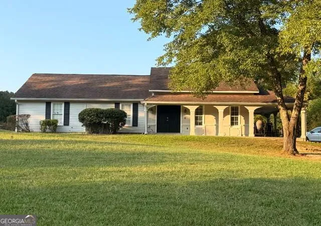 Photo 3 of Sale Pending at 2435 Calhoun Rd NE, Rome, GA 30161 | MLS# 10839329 | Listing updated on 2026-09-14