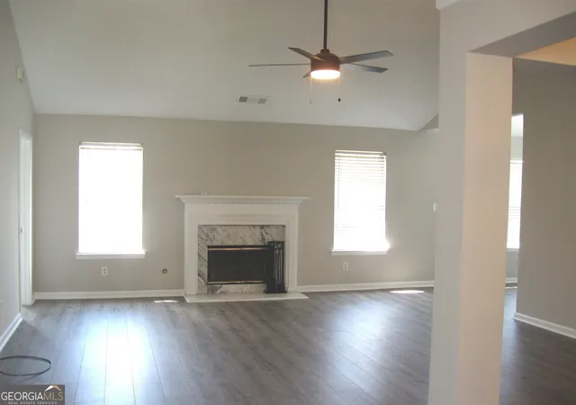 Photo 3 of Single family home for sale at 4917 River Overlook Wy, Lithonia, GA 30038 | MLS# 10831005 | Listing updated on 2026-09-18