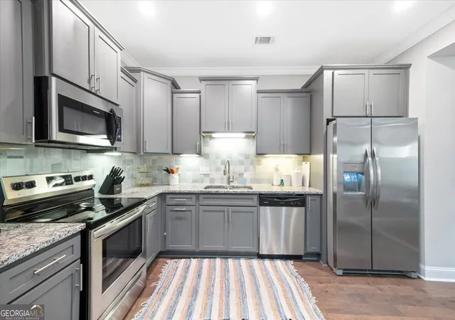 Photo 3 of Townhouse for sale at 404 Mariners Cir, St. Simons, GA 31522 | MLS# 10844655 | Listing updated on 2026-09-14