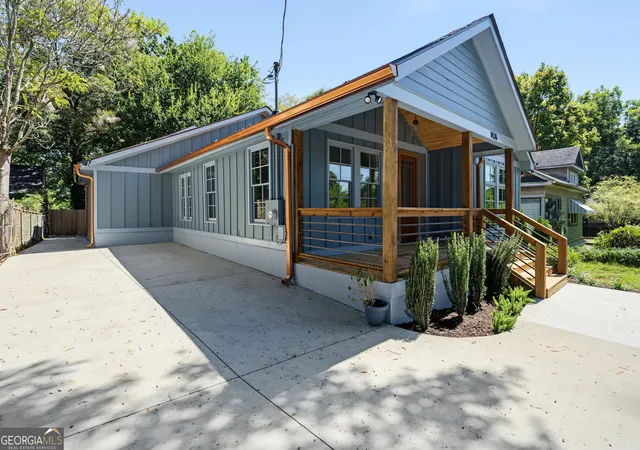 Photo 2 of Single family home for sale at 1436 Lakewood Ave Se, Atlanta, GA 30315 | MLS# 10827371 | Listing updated on 2026-09-10