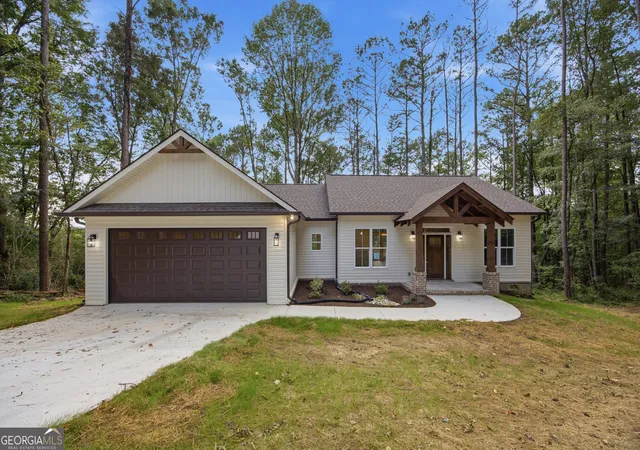 Photo 1 of Sale Pending at 299 Eaglebend Dr, Cohutta, GA 30710 | MLS# 10840034 | Listing updated on 2026-09-14