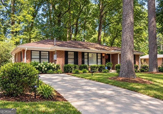 Photo 1 of Single family home for sale at 2661 Collier Dr Nw, Atlanta, GA 30318 | MLS# 10852057 | Listing updated on 2026-09-24
