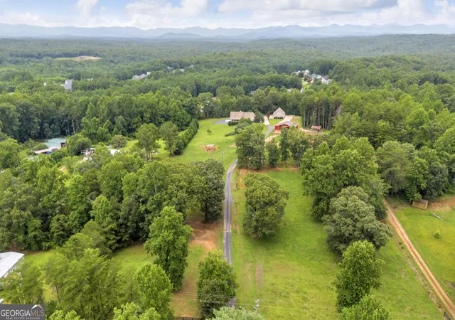 Photo 2 of Sale Pending at 2570 Castleberry Bridge Rd, Dawsonville, GA 30534 | MLS# 10794327 | Listing updated on 2026-10-06