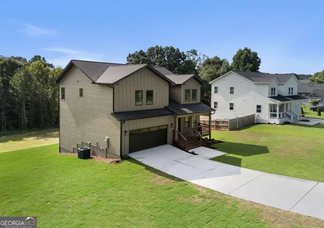 Photo 3 of Single family home for sale at 394 Poplar Springs Rd, Hiram, GA 30141 | MLS# 10849344 | Listing updated on 2026-10-02