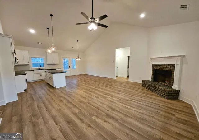 Photo 4 of Single family home for sale at 2209 Shady Grv Rd, Carrollton, GA 30116 | MLS# 10788806 | Listing updated on 2026-09-04