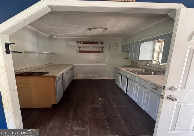 Photo 4 of Single family home for sale at 1806 Trawick Rd, Sandersville, GA 31082 | MLS# 10849272 | Listing updated on 2026-10-02