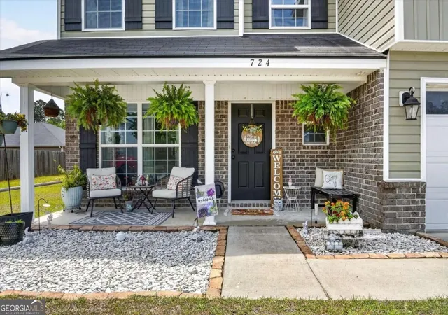 Photo 3 of Single family home for sale at 724 Waterlily Ct, Hinesville, GA 31313 | MLS# 10850737 | Listing updated on 2026-10-04