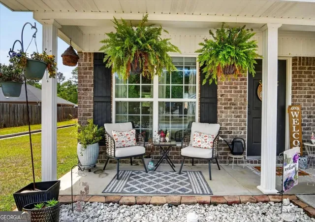 Photo 4 of Single family home for sale at 724 Waterlily Ct, Hinesville, GA 31313 | MLS# 10850737 | Listing updated on 2026-10-04