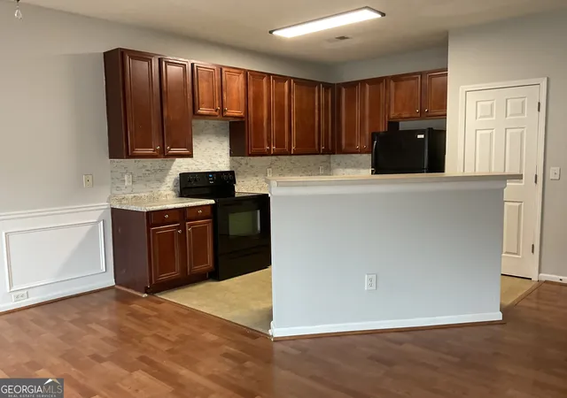 Photo 3 of Townhouse for sale at 2555 Flat Shls Rd #1703, Atlanta, GA 30349 | MLS# 10804386 | Listing updated on 2026-09-11