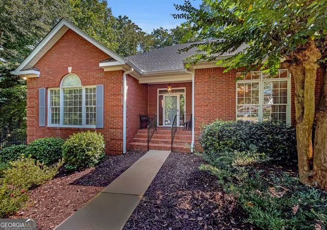 Photo 2 of Single family home for sale at 1071 Waterford Ct, Watkinsville, GA 30677 | MLS# 10840591 | Listing updated on 2026-09-15