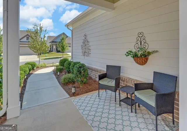 Photo 3 of Single family home for sale at 5663 Villa Crst Dr, Hoschton, GA 30548 | MLS# 10841154 | Listing updated on 2026-09-08
