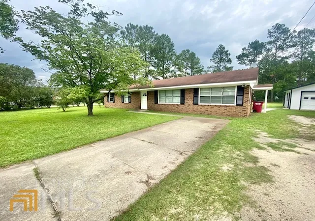 Single family home for sale at 66 W 10th Street, Helena, GA 31037 | MLS# 10843924