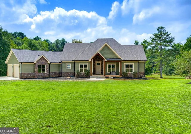 Photo 1 of Single family home for sale at 900 John W Breedlove Rd, Monroe, GA 30656 | MLS# 10846999 | Listing updated on 2026-09-30