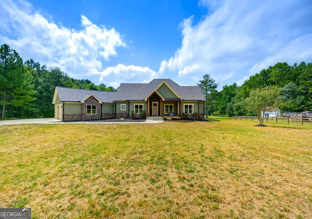 Photo 3 of Single family home for sale at 900 John W Breedlove Rd, Monroe, GA 30656 | MLS# 10846999 | Listing updated on 2026-09-30