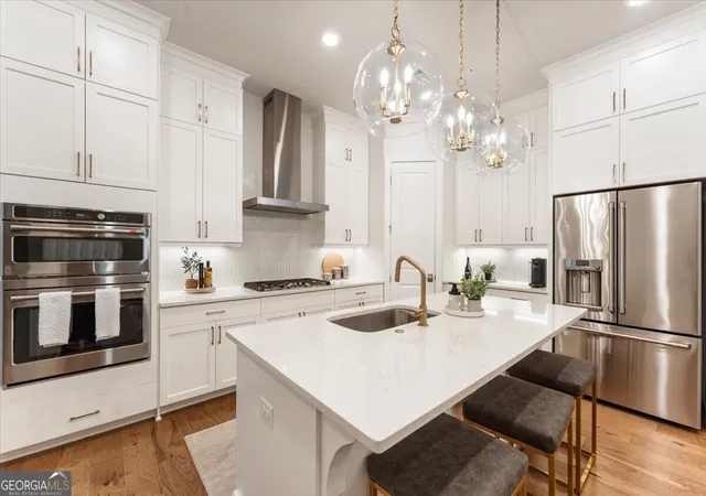 Photo 2 of Townhouse for sale at 124 Everley Walk, Alpharetta, GA 30009 | MLS# 10837989 | Listing updated on 2026-09-16