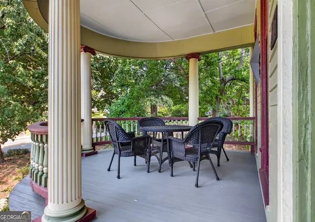 Photo 3 of Single family home for sale at 676 College St, Macon, GA 31201 | MLS# 10841967 | Listing updated on 2026-09-09