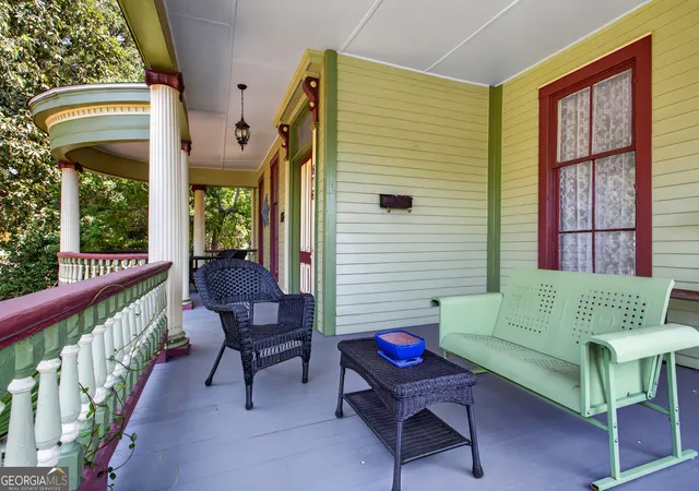 Photo 4 of Single family home for sale at 676 College St, Macon, GA 31201 | MLS# 10841967 | Listing updated on 2026-09-09