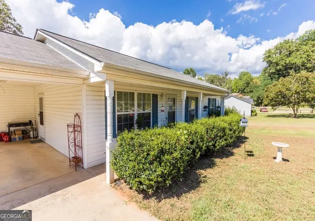 Photo 2 of Single family home for sale at 738 Hood St, Cleveland, GA 30528 | MLS# 10845458 | Listing updated on 2026-10-08