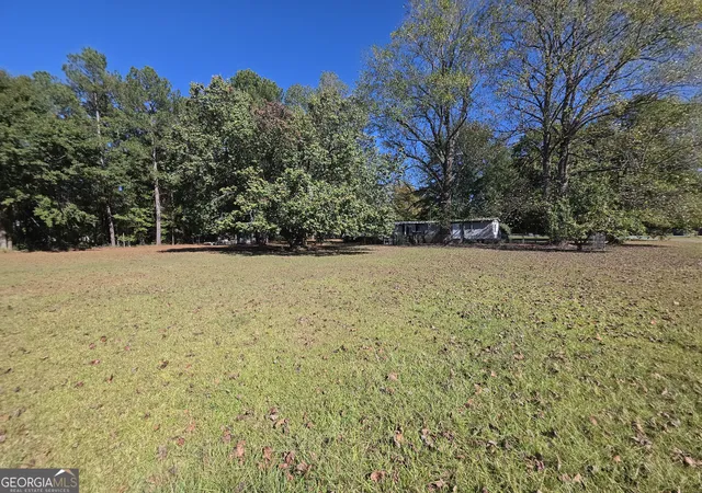 Photo 4 of Sale Pending at 737 Woolfolk Rd, Fort Valley, GA 31030 | MLS# 10880038 | Listing updated on 2026-10-29