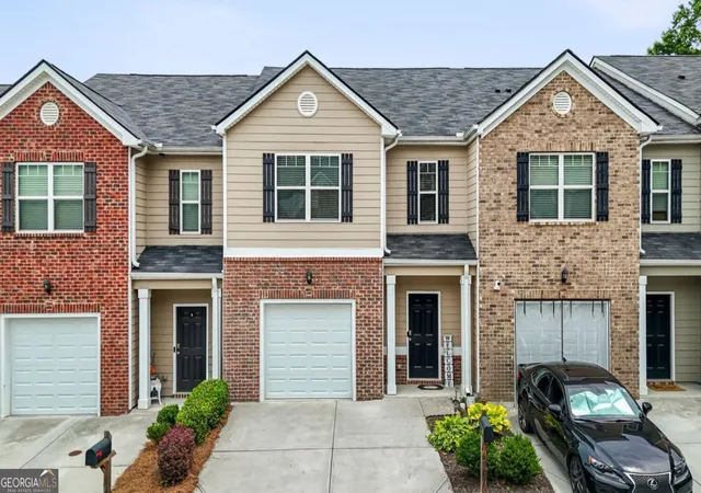 Photo 2 of Townhouse for sale at 6907 Rogers Point, Lithonia, GA 30058 | MLS# 10847686 | Listing updated on 2026-09-17