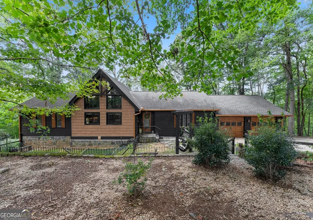 Photo 3 of Single family home for sale at 501 High Meadow Lakes Rd, Clarkesville, GA 30523 | MLS# 10840692 | Listing updated on 2026-09-21