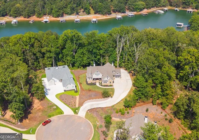 Photo 4 of Single family home for sale at 7560 Crestline Dr, Dawsonville, GA 30534 | MLS# 10851920 | Listing updated on 2026-10-07
