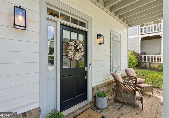 Photo 2 of Single family home for sale at 1673 Barfield Run Nw, Atlanta, GA 30318 | MLS# 10839360 | Listing updated on 2026-09-09