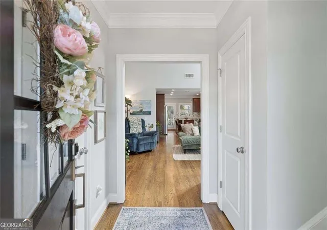 Photo 3 of Single family home for sale at 1673 Barfield Run Nw, Atlanta, GA 30318 | MLS# 10839360 | Listing updated on 2026-09-23