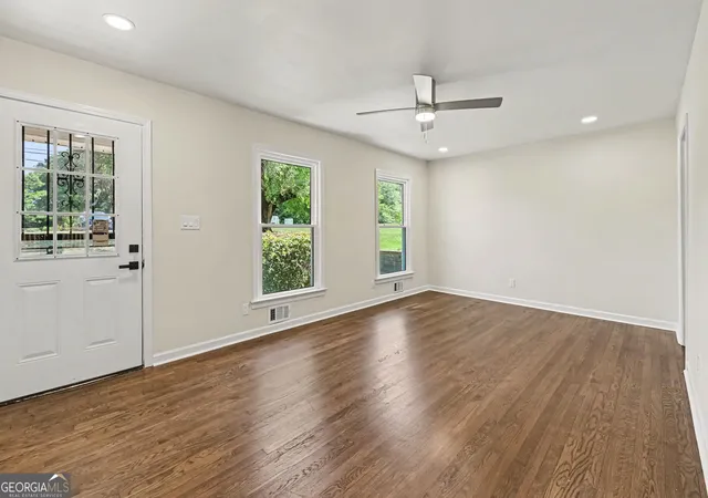 Photo 2 of Single family home for sale at 2884 Ben Hl Rd, East Point, GA 30344 | MLS# 10728747 | Listing updated on 2026-09-19