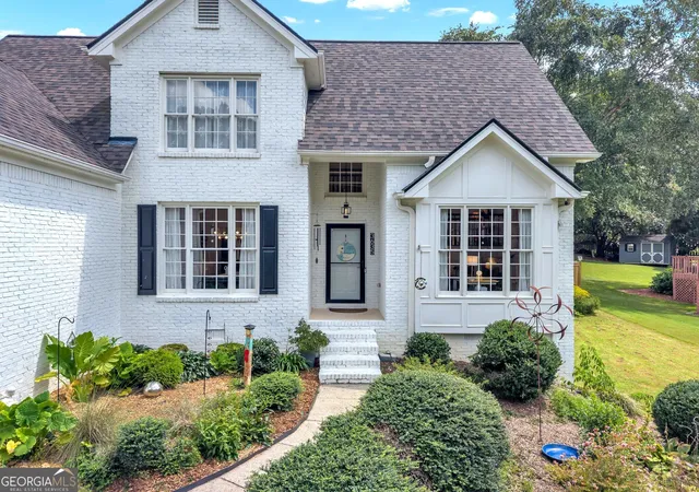 Photo 3 of Single family home for sale at 3635 Chartwell Dr, Suwanee, GA 30024 | MLS# 10834768 | Listing updated on 2026-09-12