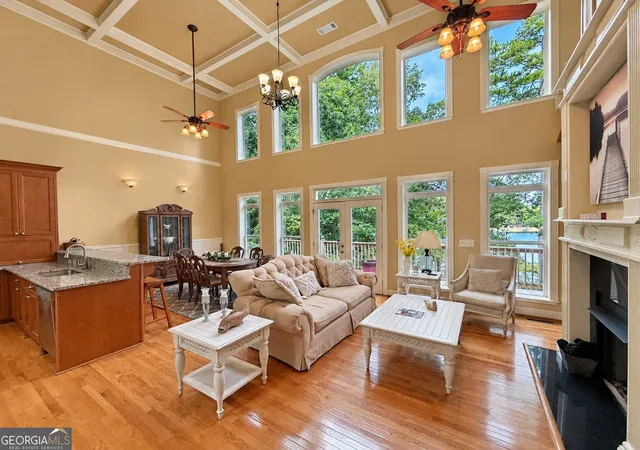 Photo 2 of Single family home for sale at 669 Shorewood Cir, Toccoa, GA 30577 | MLS# 10843179 | Listing updated on 2026-09-10