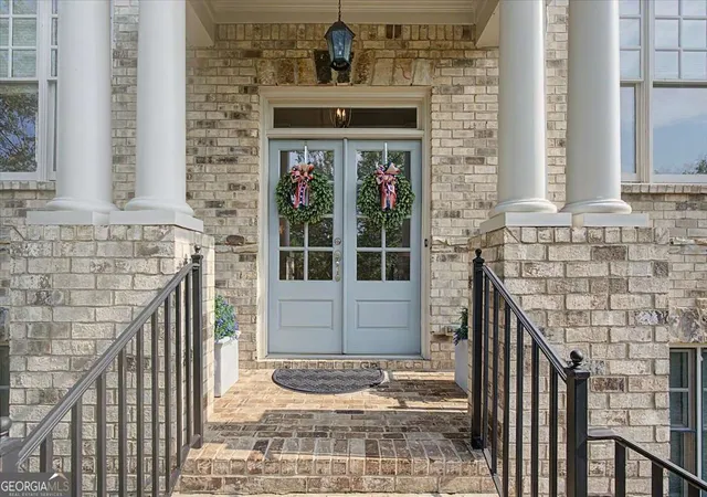 Photo 3 of Single family home for sale at 1067 Merrivale Chase, Roswell, GA 30075 | MLS# 10817277 | Listing updated on 2026-09-21