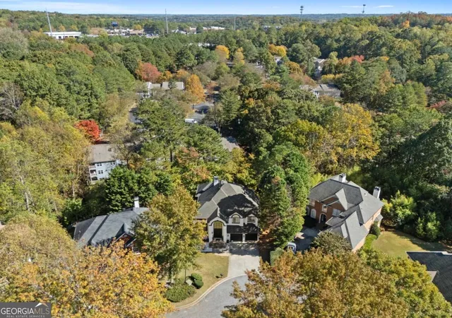 Photo 2 of Single family home for sale at 820 Glen Royal Dr, Roswell, GA 30076 | MLS# 10846324 | Listing updated on 2026-10-01