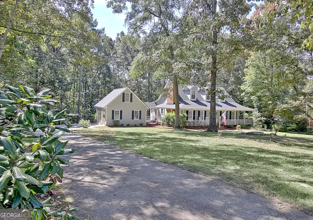 Photo 2 of Single family home for sale at 175 Chimney Springs, Tyrone, GA 30290 | MLS# 10856636 | Listing updated on 2026-10-29