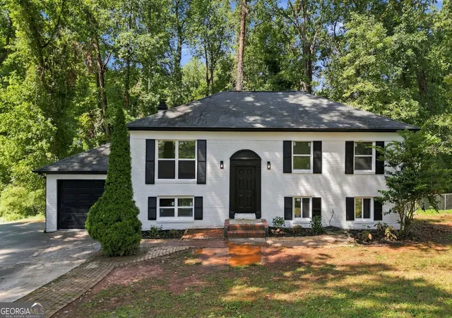 Photo 1 of Single family home for sale at 4404 Cedar Ridge Trl, Stone Mountain, GA 30083 | MLS# 10851606 | Listing updated on 2026-10-07