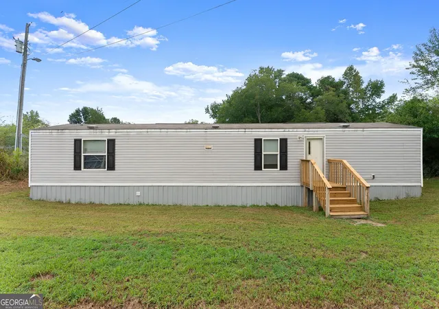 Photo 1 of Manufactured home for sale at 735 Holiness Campground Rd, Cleveland, GA 30528 | MLS# 10848834 | Listing updated on 2026-10-09
