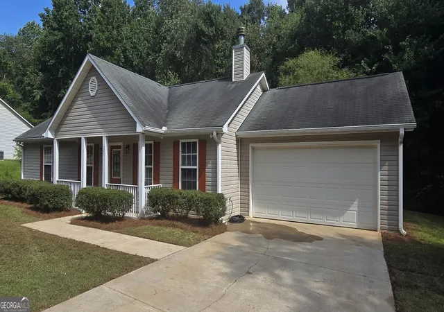 Photo 2 of Sale Pending at 251 Twin Crk Shrs, Athens, GA 30605 | MLS# 10828068 | Listing updated on 2026-09-23