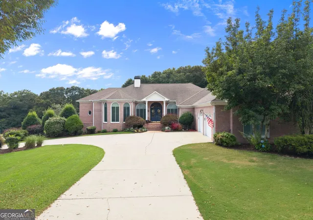 Photo 4 of Single family home for sale at 4290 Waterworks Rd, Jefferson, GA 30549 | MLS# 10838696 | Listing updated on 2026-10-26
